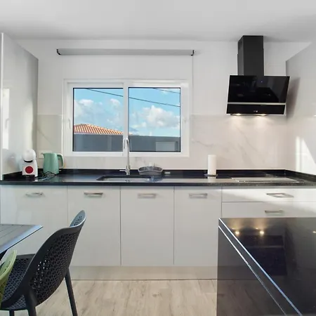 Casa Do Tempo Com Jacuzzi Feriehus *