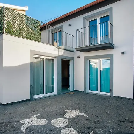 Casa Do Tempo Com Jacuzzi Feriehus