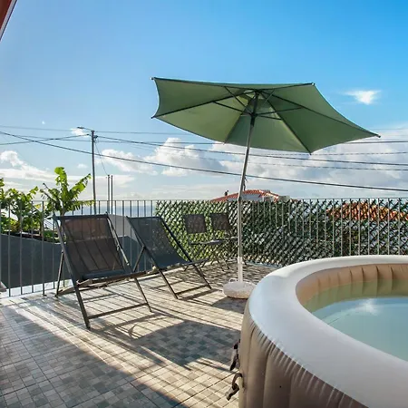 Casa Do Tempo Com Jacuzzi Vakantiehuis Ribeira Brava