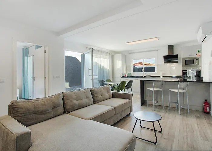 Casa Do Tempo Com Jacuzzi Дом отдыха Рибейра-Брава